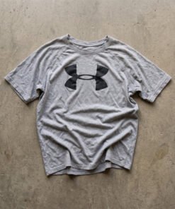 under armour clothing store​