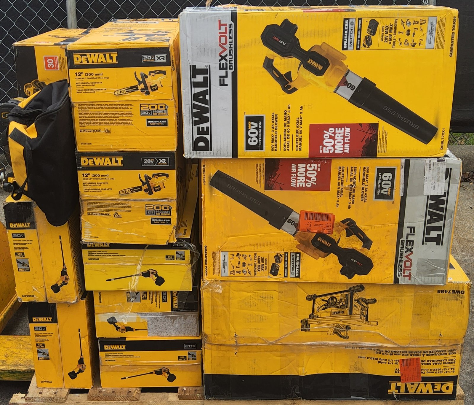 pallets de herramientas DeWalt en liquidación en México