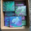 pallets de cartas Pokémon selladas en México