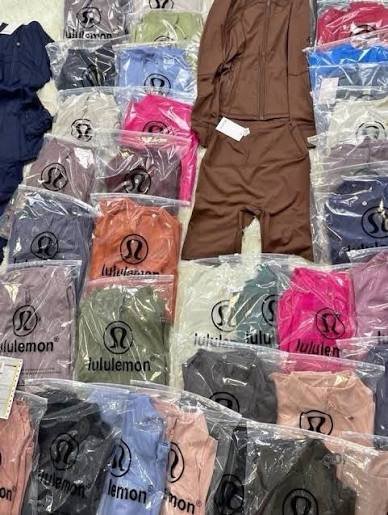 lululemon yoga clothes