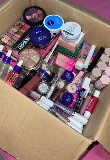 pallets de cosméticos en liquidación en México
