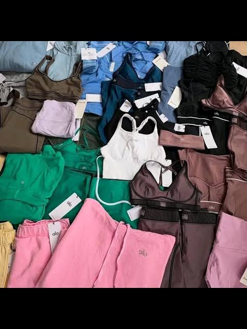 pallets de ropa Alo Yoga en México