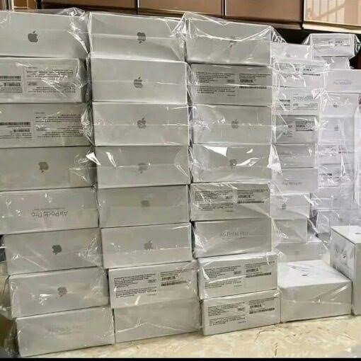 pallets de AirPods en liquidación en México